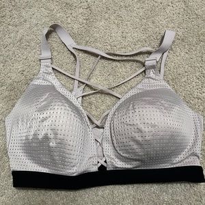 Victoria sport sports bra